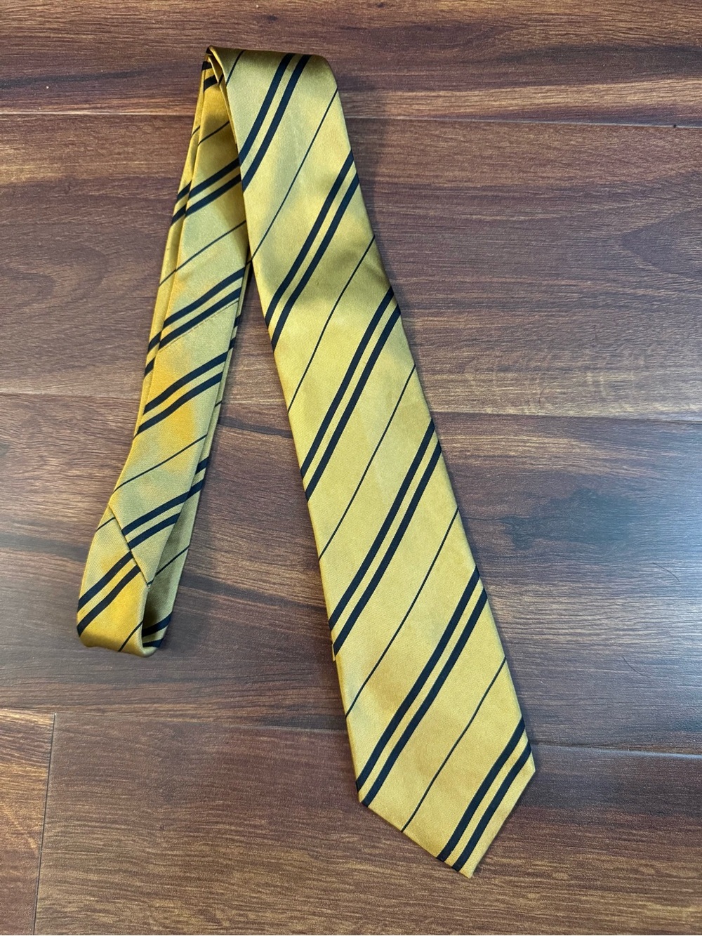 HARRY POTTER Classic Gold Striped Men's Repp Tie - Picture 4 of 7